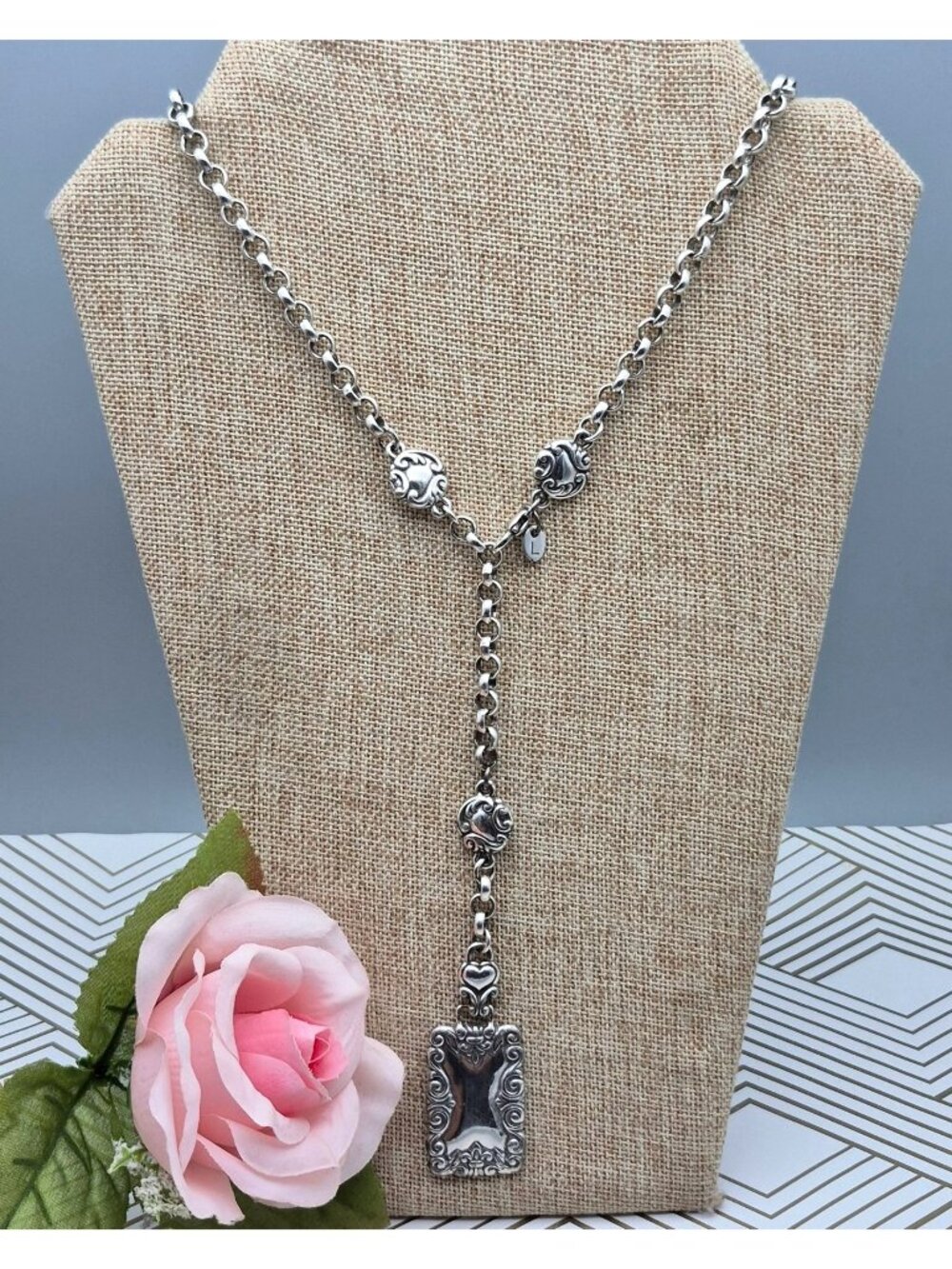 Silver Tone Scrollwork Front Clasp Y Lariat Necklace 34" Ornate Rolo Chain